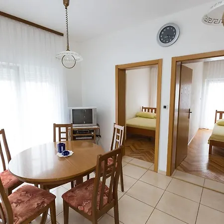 In Okrug Donji With Sea View, Balcony, Air Conditioning, Wifi 5166-1 * Donji Okrug (Ciovo)