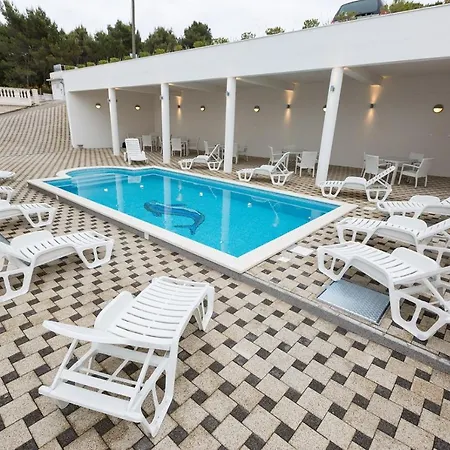 Apartment In Okrug Donji With Sea View, Balcony, Air Conditioning, Wifi 5166-1 *